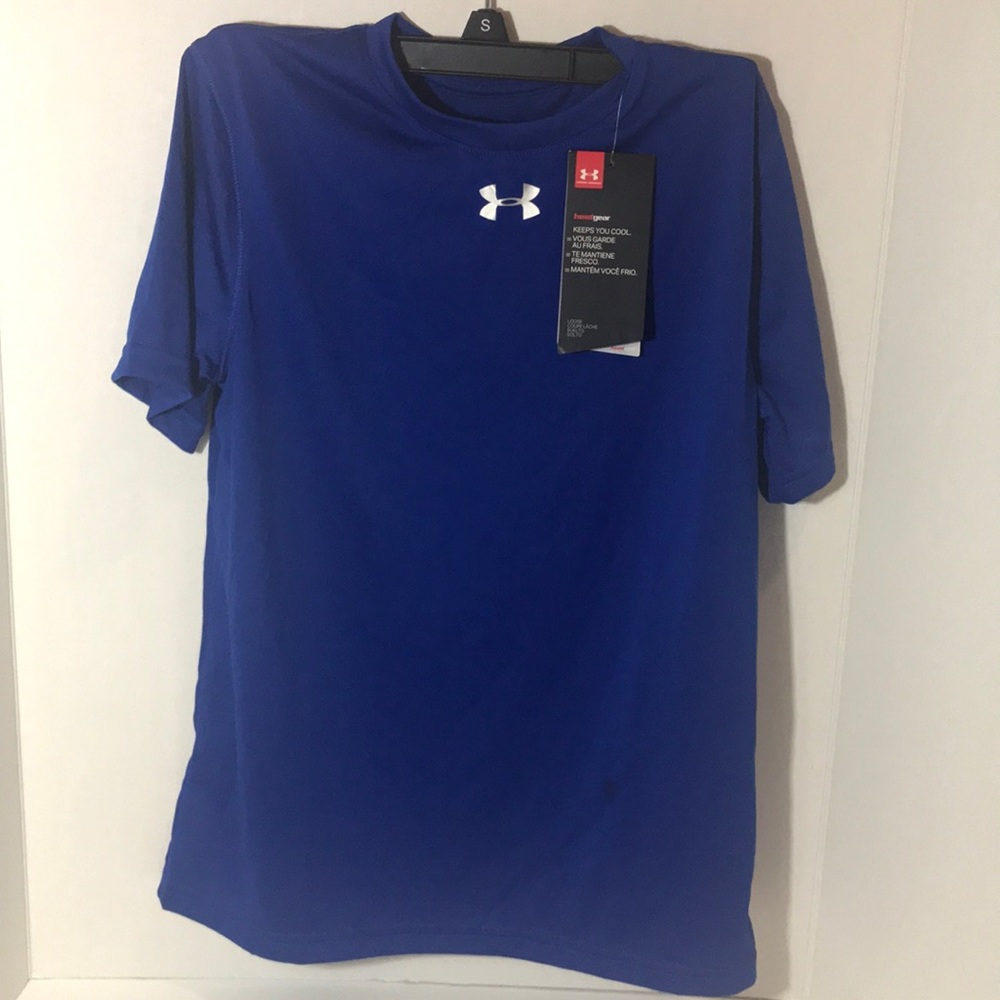 Boys Under Armour blue heat gear t-shirt